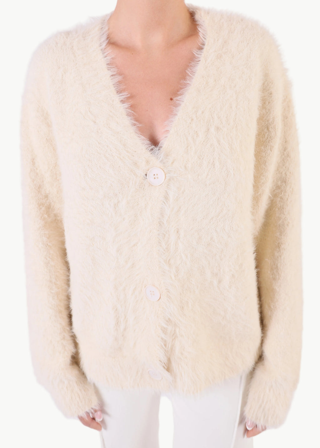 ALARA FLUFFY CARDIGAN La Libéré