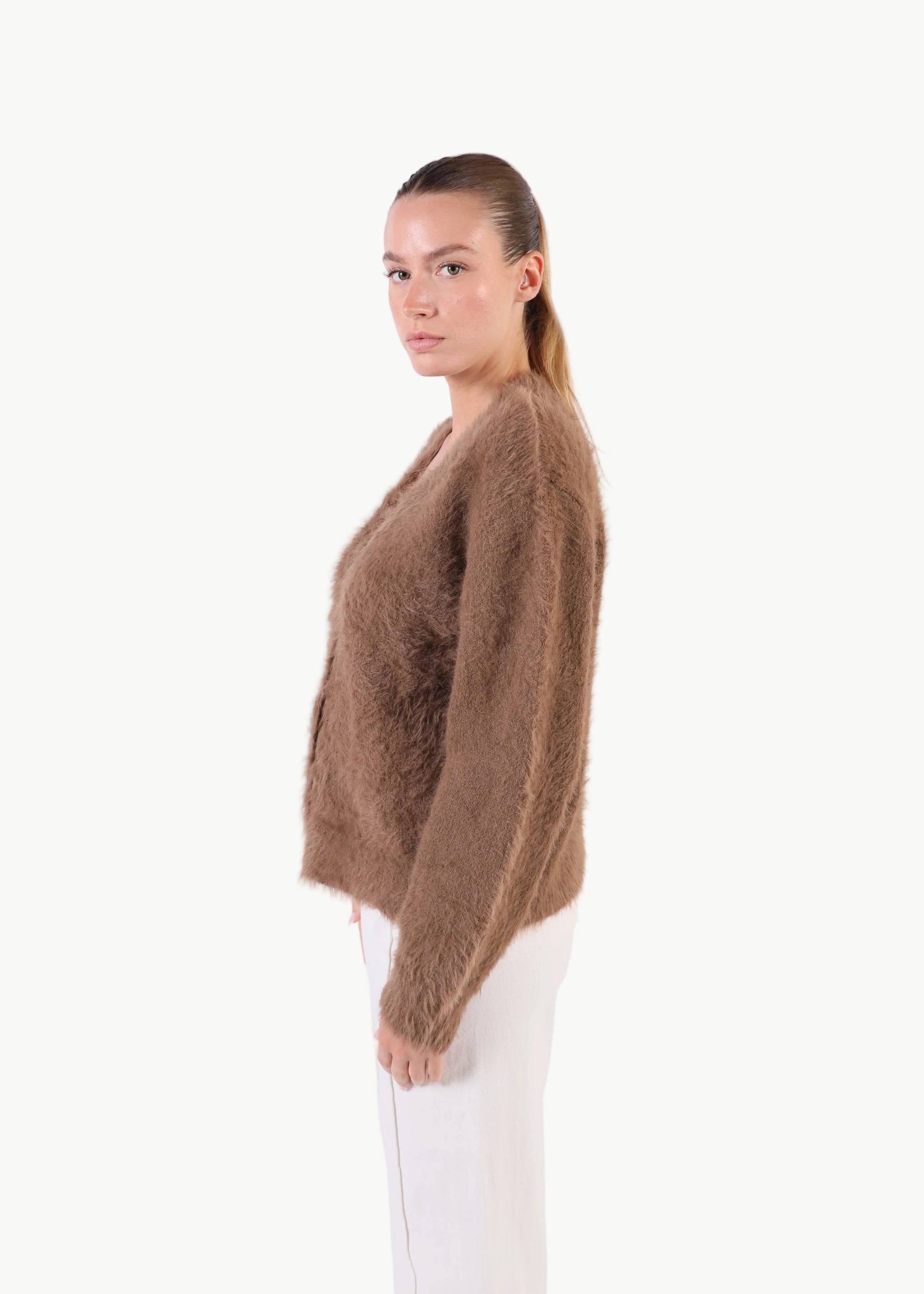 ALARA FLUFFY CARDIGAN La Libéré