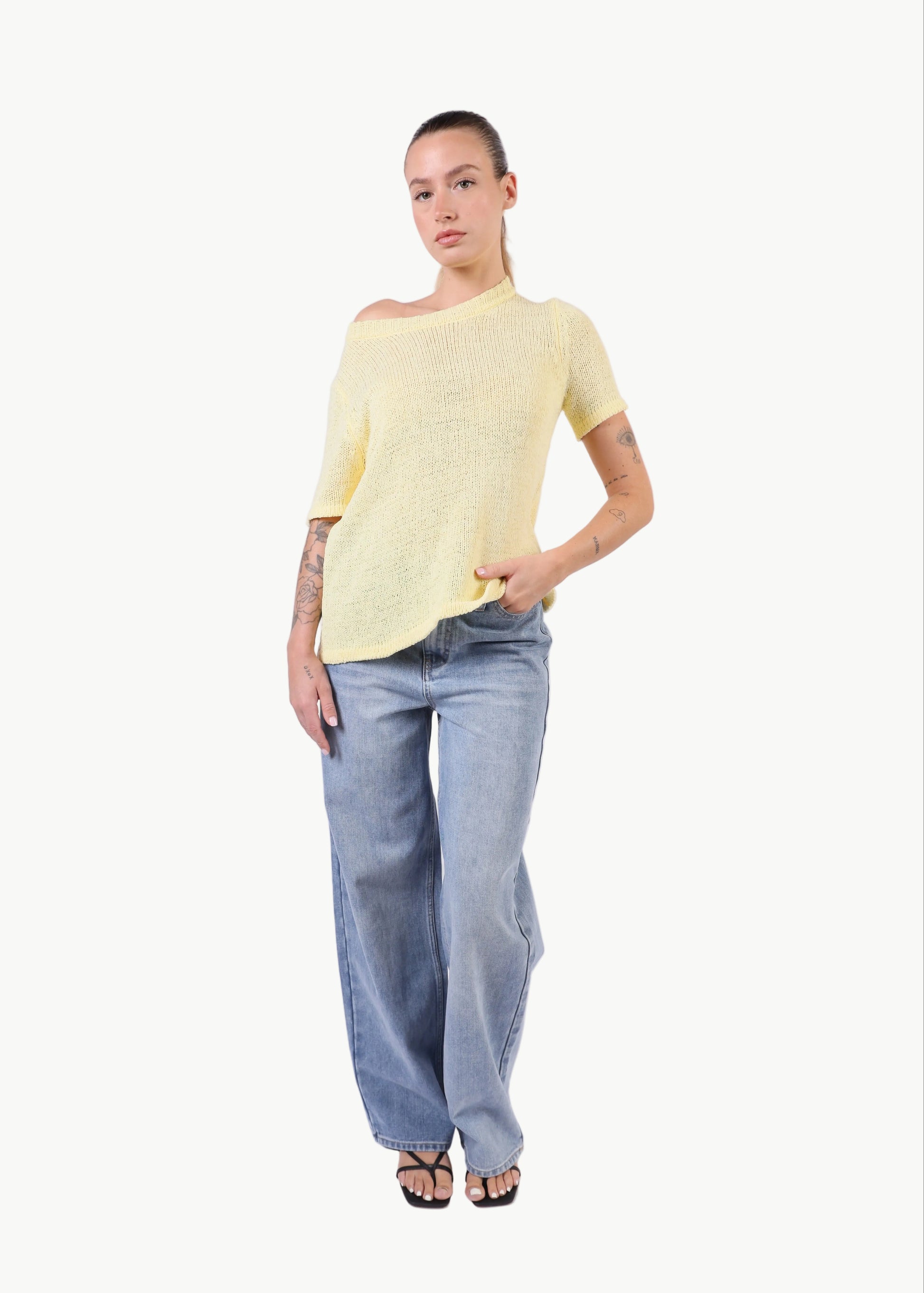 ASYMMETRICAL SHORT SLEEVE JUMPER La Libéré