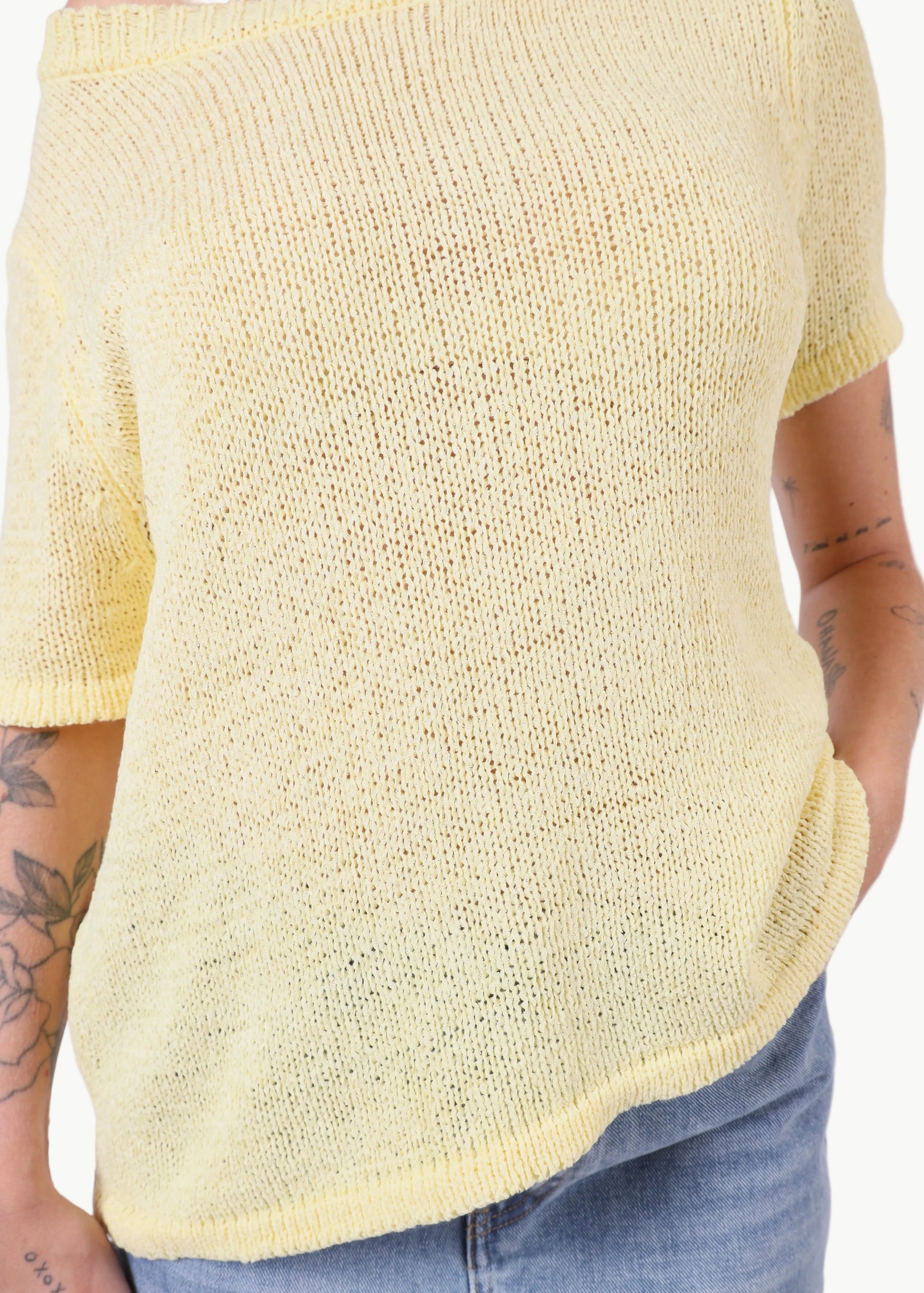 ASYMMETRICAL SHORT SLEEVE JUMPER La Libéré