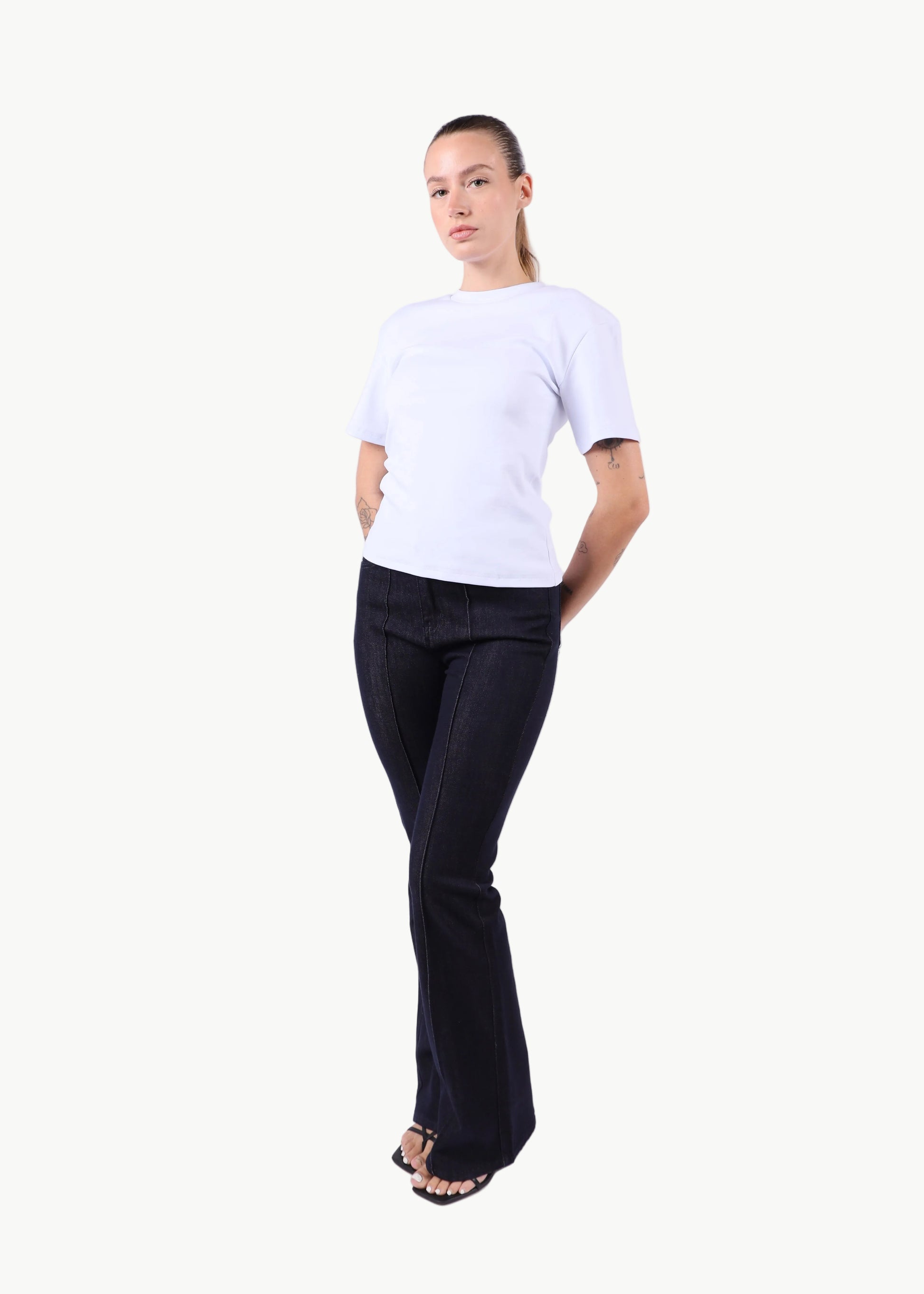ASYMMETRICAL TOP La Libéré