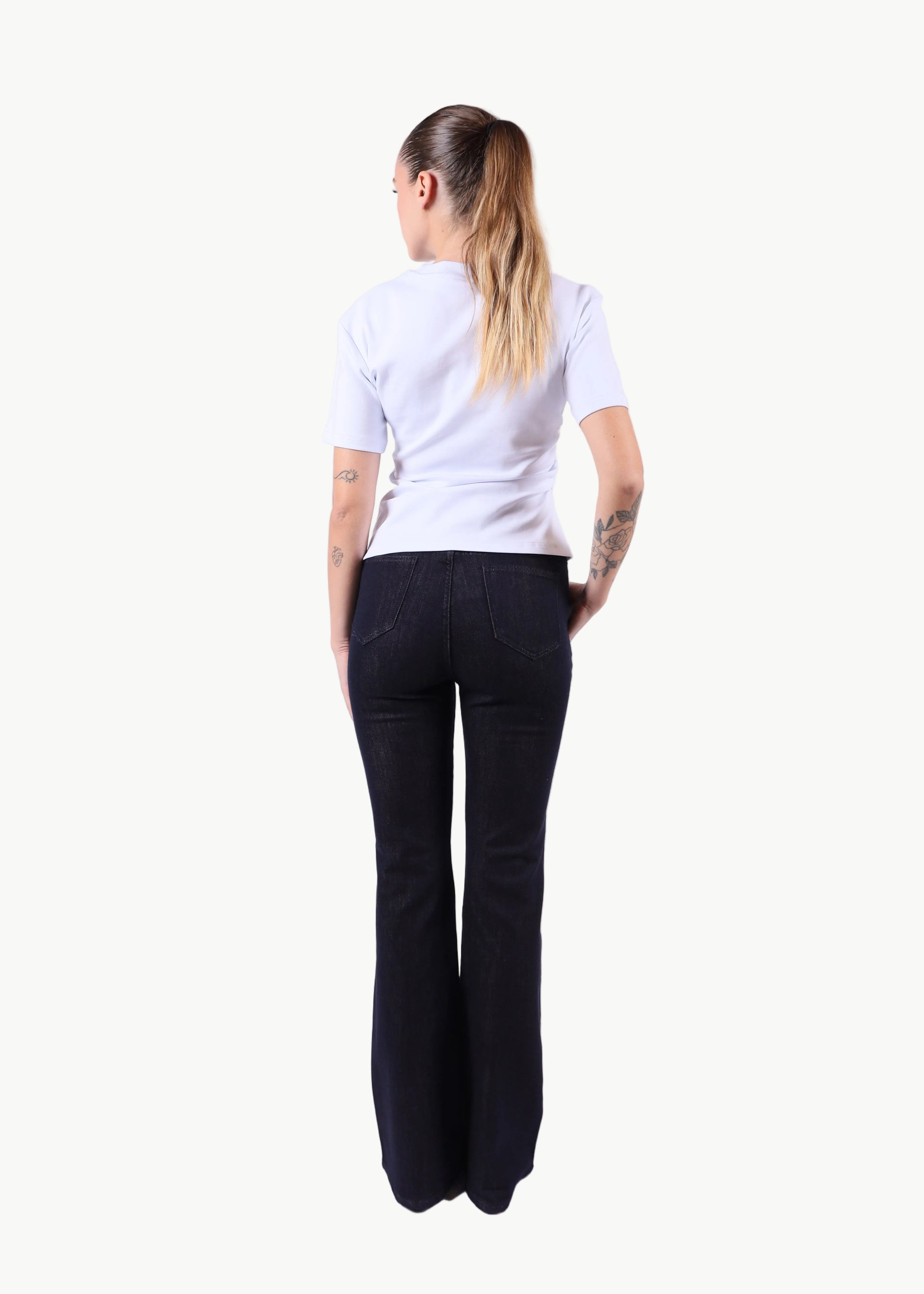 ASYMMETRICAL TOP La Libéré